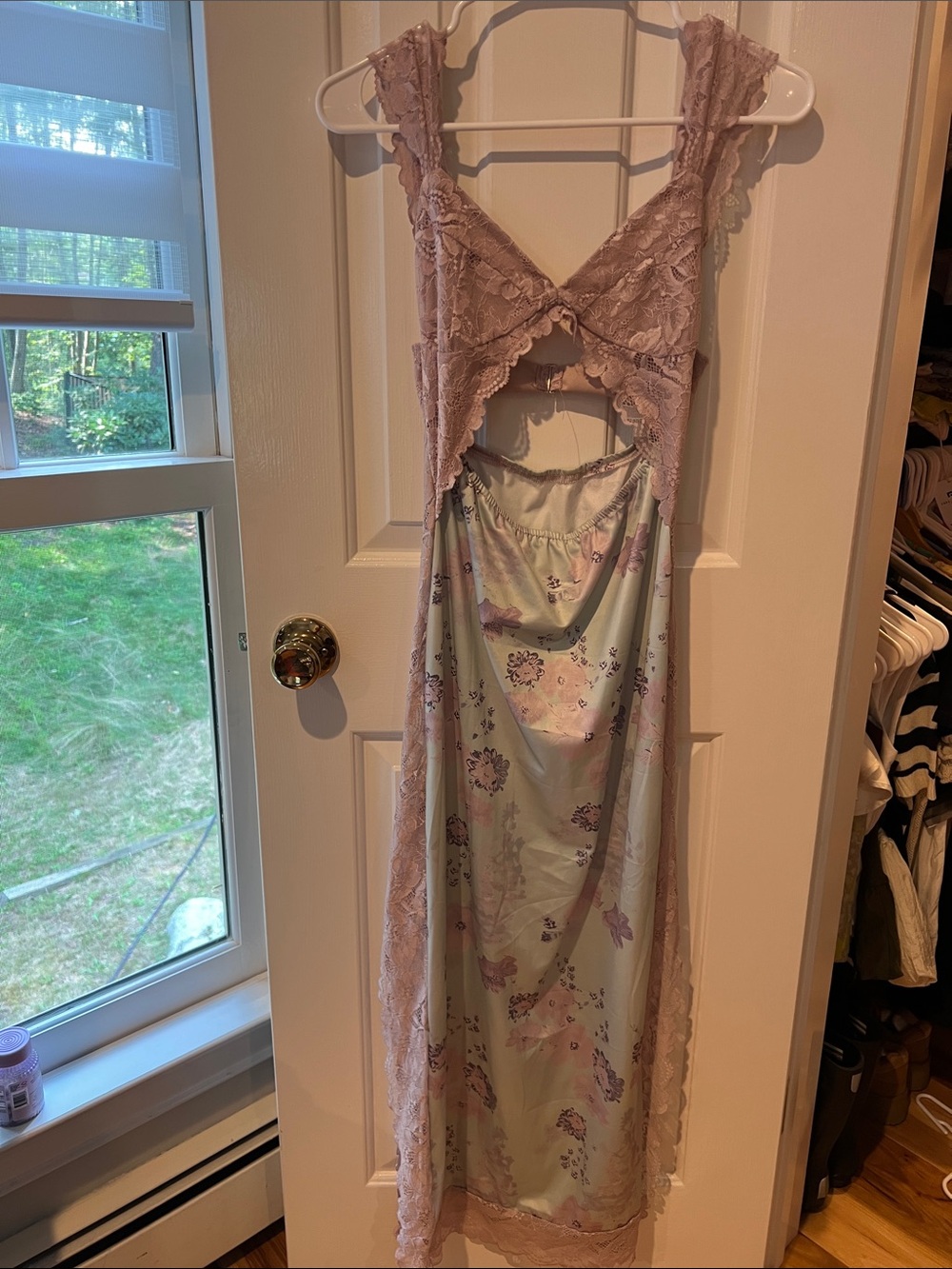 Lace-Trim Floral Satin Chemise in Dusty Pink